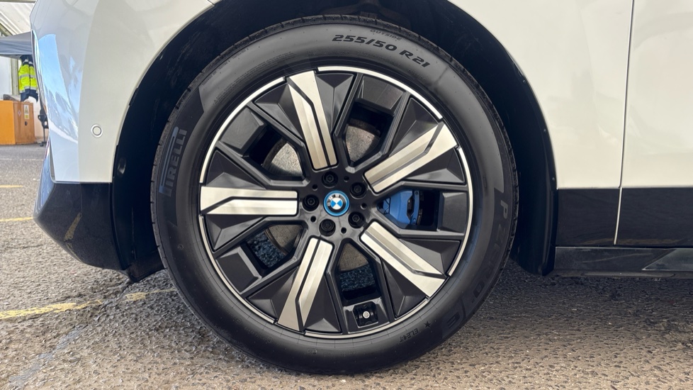 BMW iX ESTATE 240kW xDrive40 M Sport 76.6kWh 5dr Auto