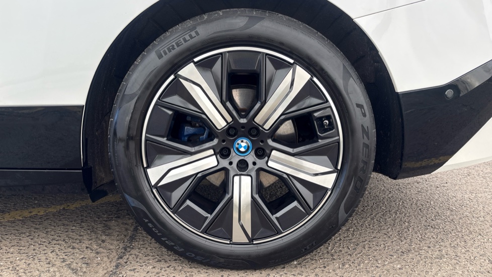 BMW iX ESTATE 240kW xDrive40 M Sport 76.6kWh 5dr Auto