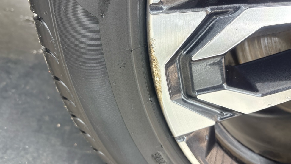 BMW iX1 scuff