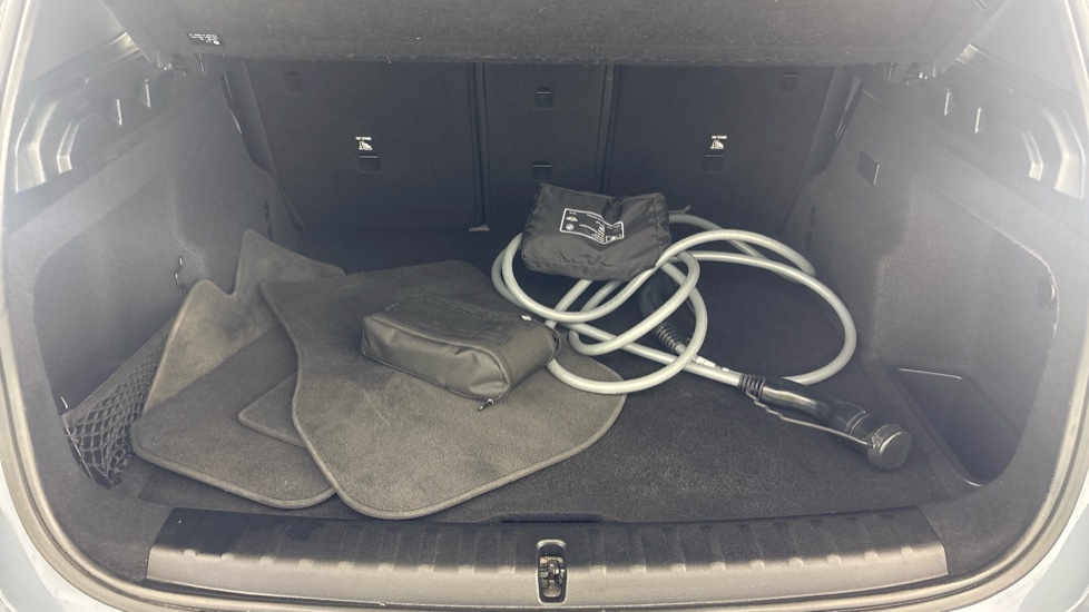 BMW iX1 Image 15