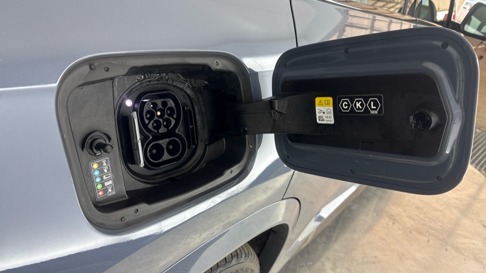 BMW iX1 Image 21