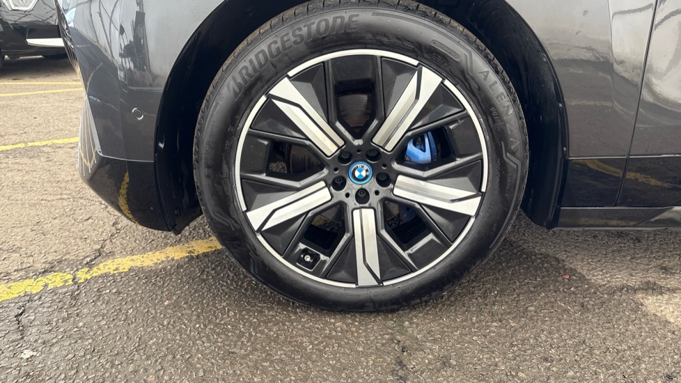 BMW iX ESTATE 240kW xDrive40 M Sport 76.6kWh 5dr Auto