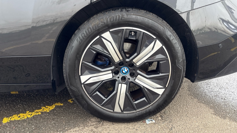 BMW iX ESTATE 240kW xDrive40 M Sport 76.6kWh 5dr Auto