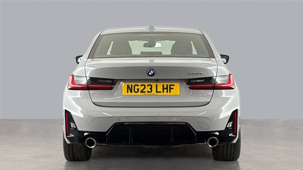 BMW 3 SERIES Image 4