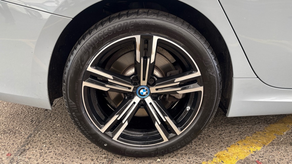 BMW 3 SERIES Image 19