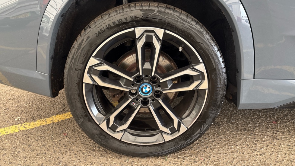BMW iX1 ELECTRIC ESTATE 230kW xDrive30 M Sport 65kWh 5dr Auto [22kWCh]