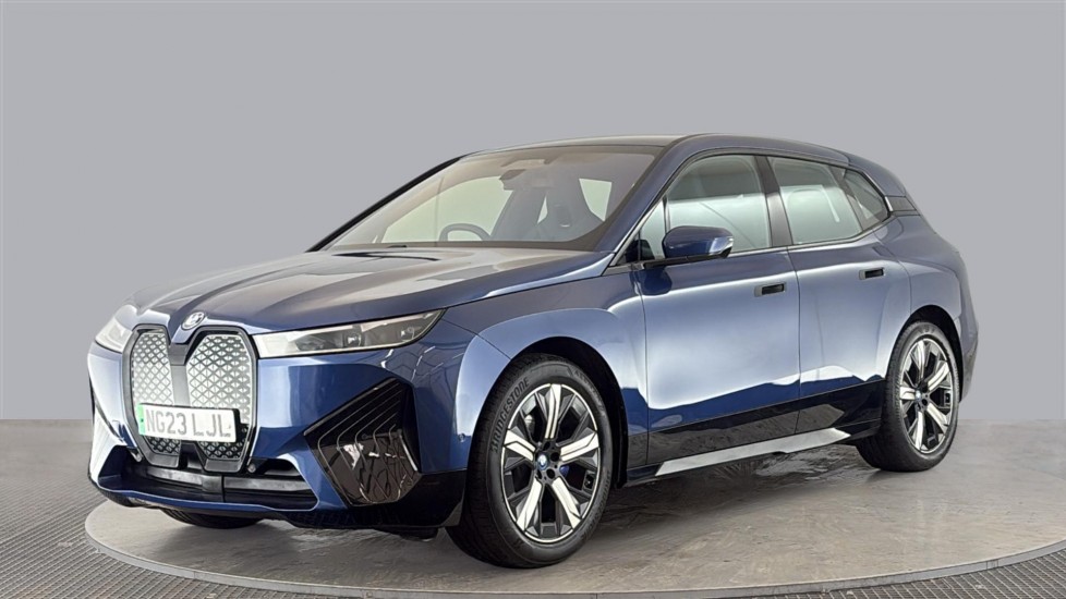 BMW iX Image 1