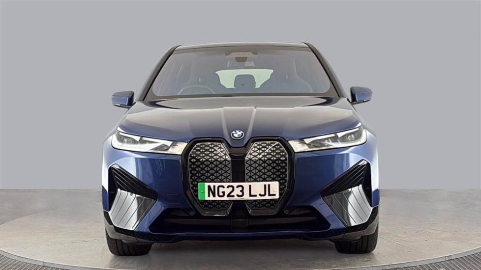 BMW iX Image 8