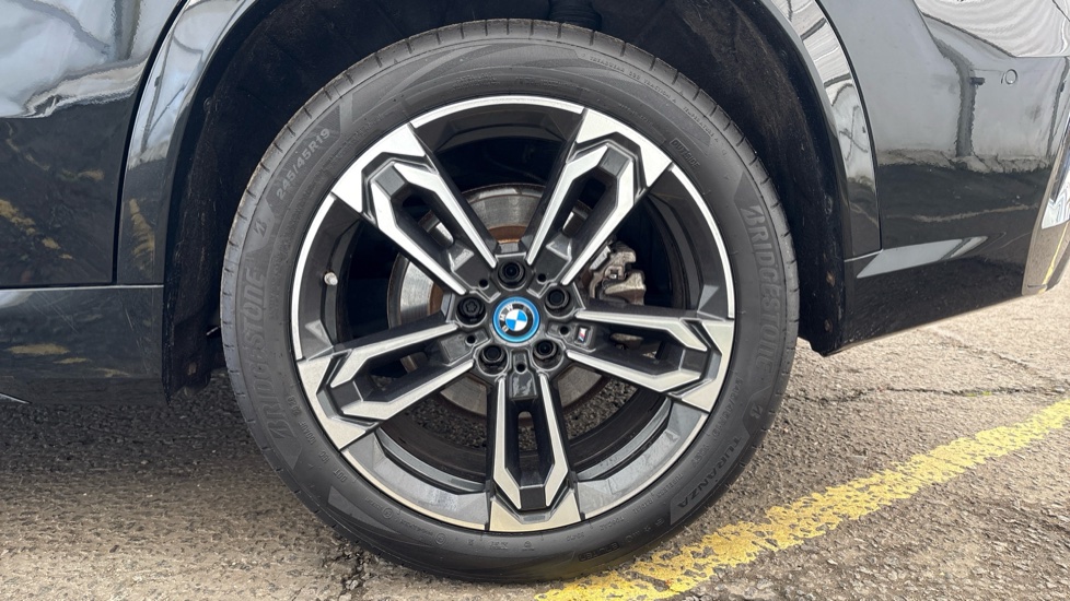 BMW iX1 ELECTRIC ESTATE 230kW xDrive30 M Sport 65kWh 5dr Auto [22kWCh]