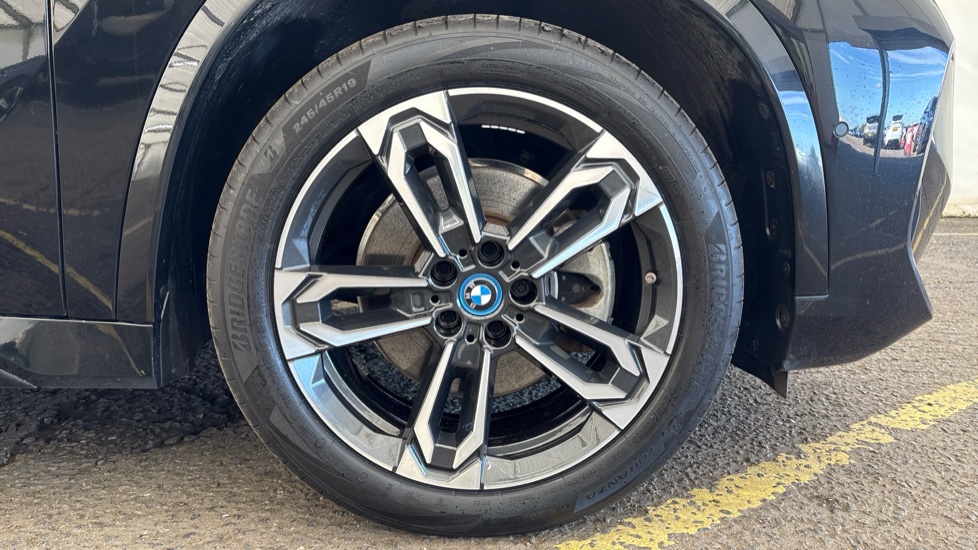 BMW iX1 ELECTRIC ESTATE 230kW xDrive30 M Sport 65kWh 5dr Auto [22kWCh]