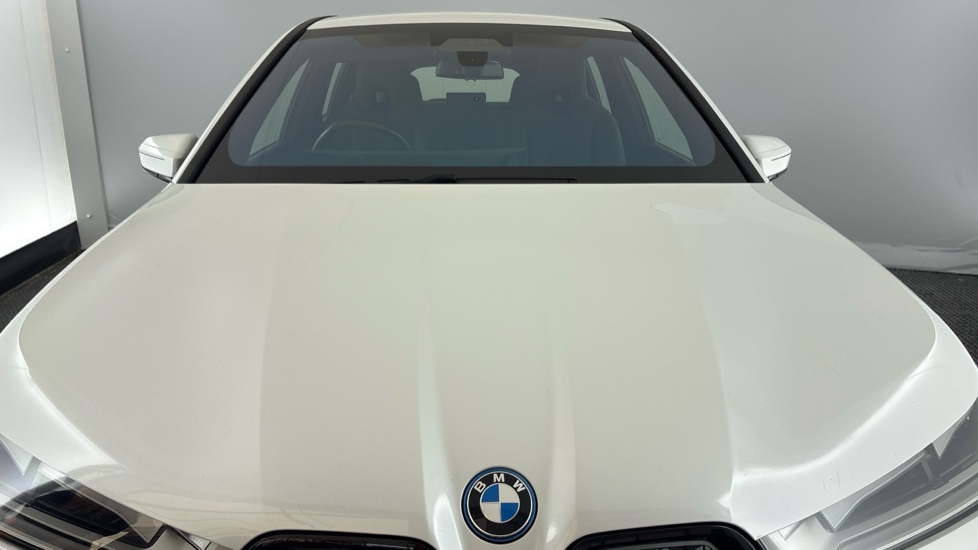 BMW iX ESTATE 240kW xDrive40 M Sport 76.6kWh 5dr Auto