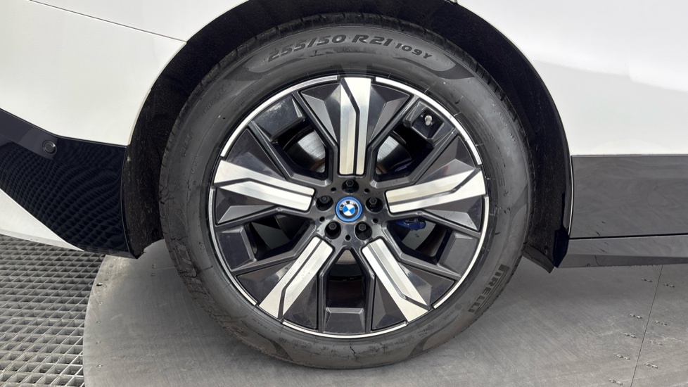 BMW iX ESTATE 240kW xDrive40 M Sport 76.6kWh 5dr Auto