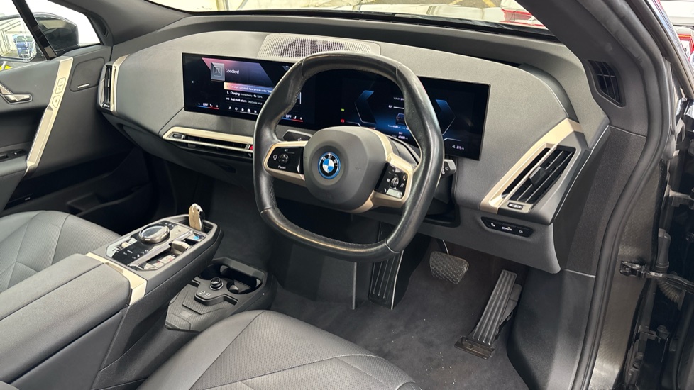 BMW iX ESTATE 240kW xDrive40 M Sport 76.6kWh 5dr Auto