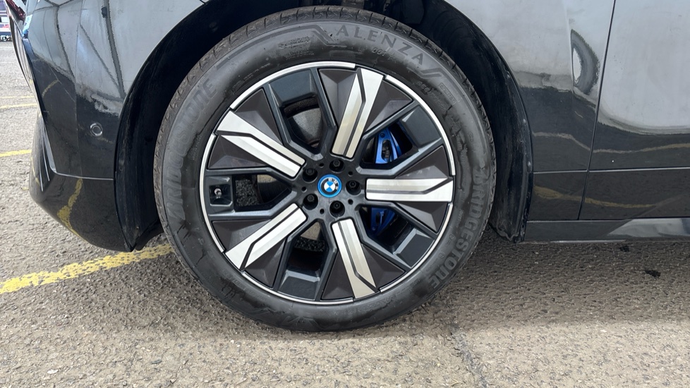 BMW iX ESTATE 240kW xDrive40 M Sport 76.6kWh 5dr Auto