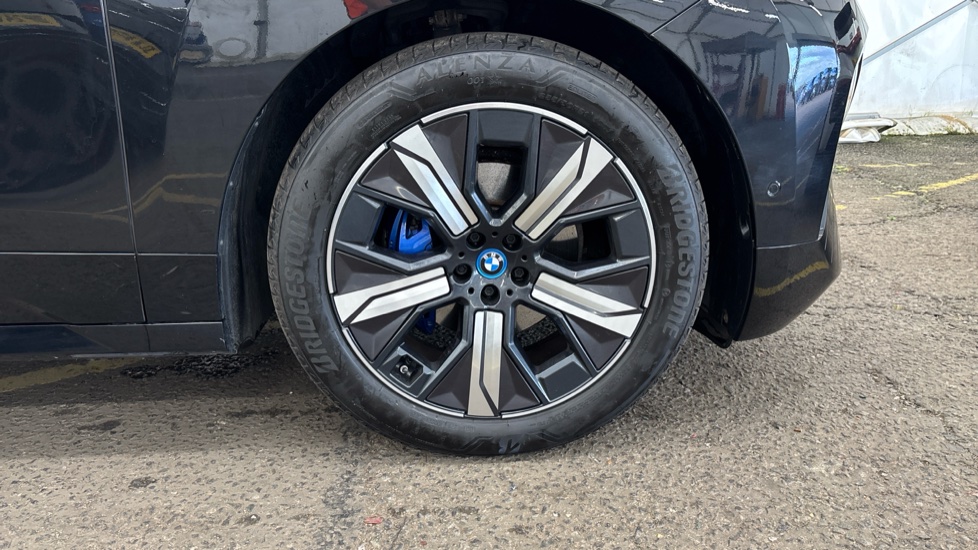 BMW iX ESTATE 240kW xDrive40 M Sport 76.6kWh 5dr Auto