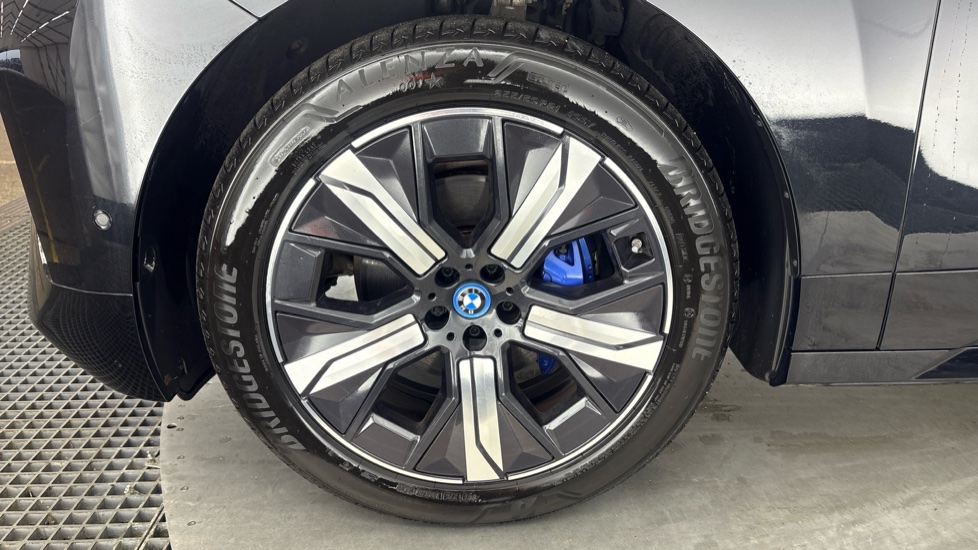 BMW iX ESTATE 240kW xDrive40 M Sport 76.6kWh 5dr Auto
