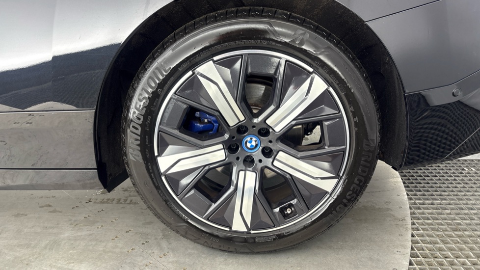 BMW iX ESTATE 240kW xDrive40 M Sport 76.6kWh 5dr Auto