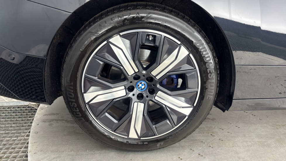 BMW iX ESTATE 240kW xDrive40 M Sport 76.6kWh 5dr Auto