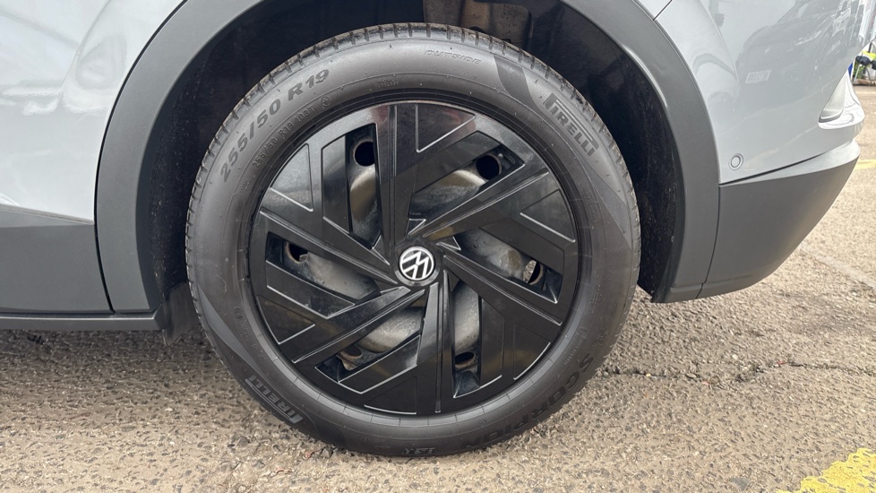 VOLKSWAGEN ID.4 ESTATE 150kW Life Pro Perform 77kWh 5dr Auto [135kW Ch]