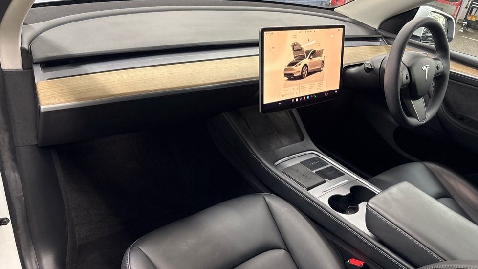 TESLA MODEL Y HATCHBACK Long Range AWD 5dr Auto