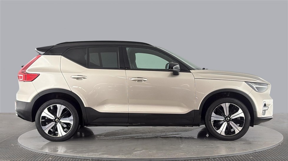 VOLVO XC40 Image 6