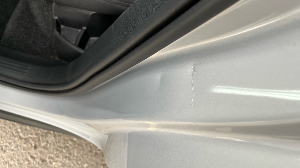 VOLVO XC40 dent and scratch