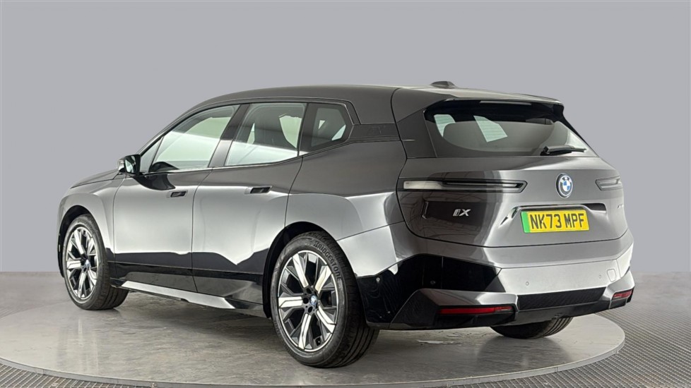 BMW iX Image 3