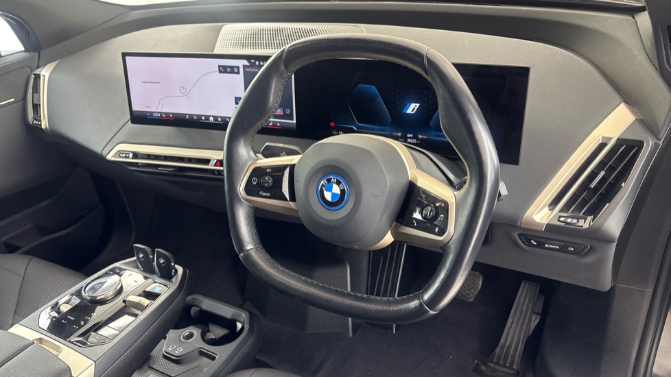 BMW iX Image 9