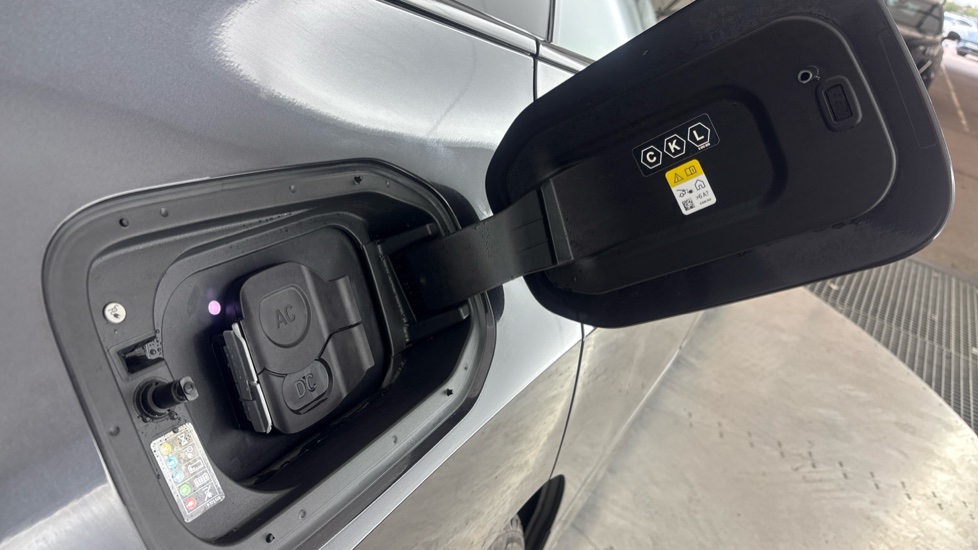 BMW iX Image 21