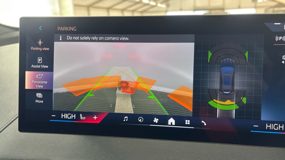 BMW iX reverse camera
