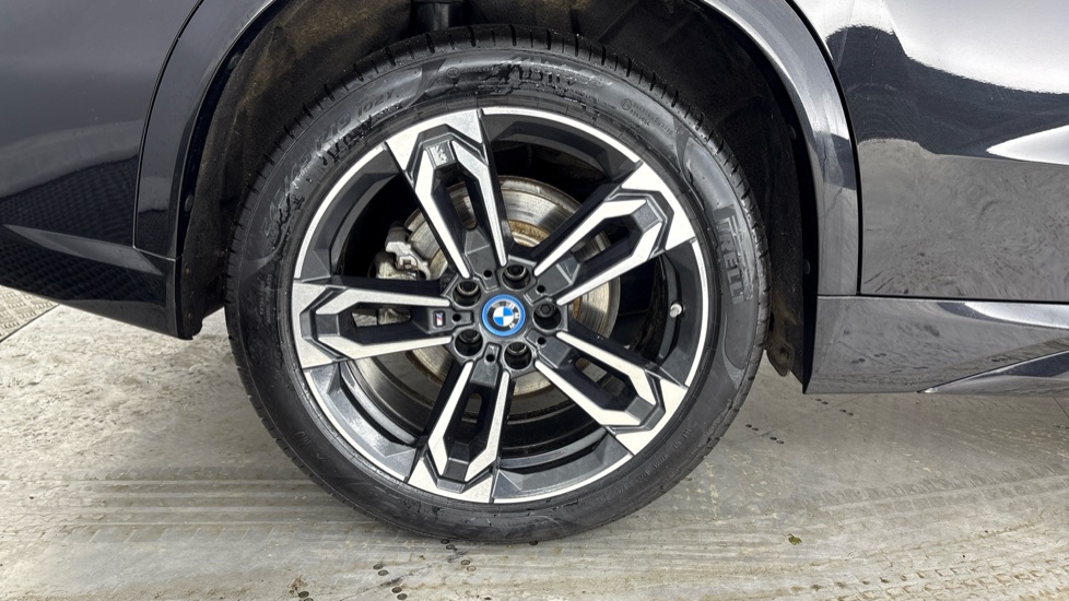 BMW iX1 ELECTRIC ESTATE 230kW xDrive30 M Sport 65kWh 5dr Auto [22kWCh]
