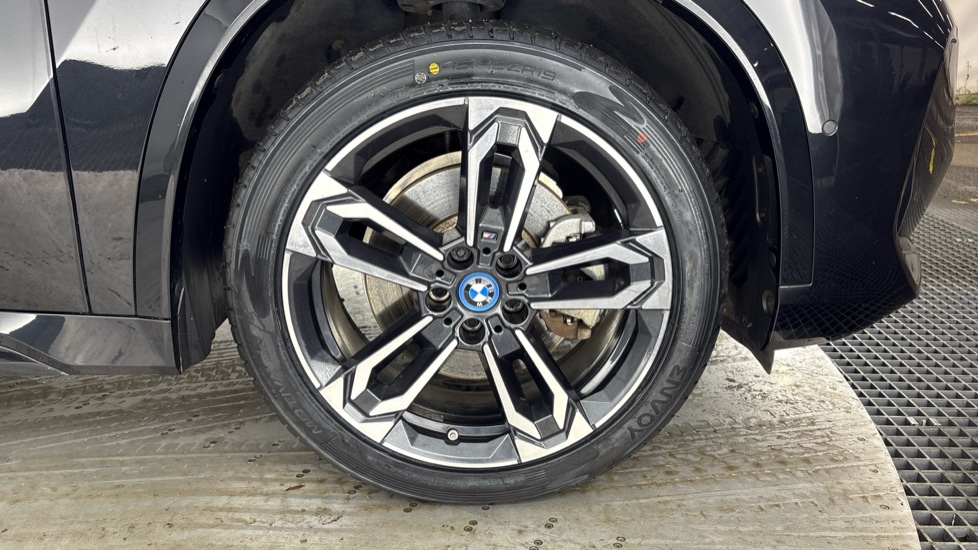 BMW iX1 ELECTRIC ESTATE 230kW xDrive30 M Sport 65kWh 5dr Auto [22kWCh]