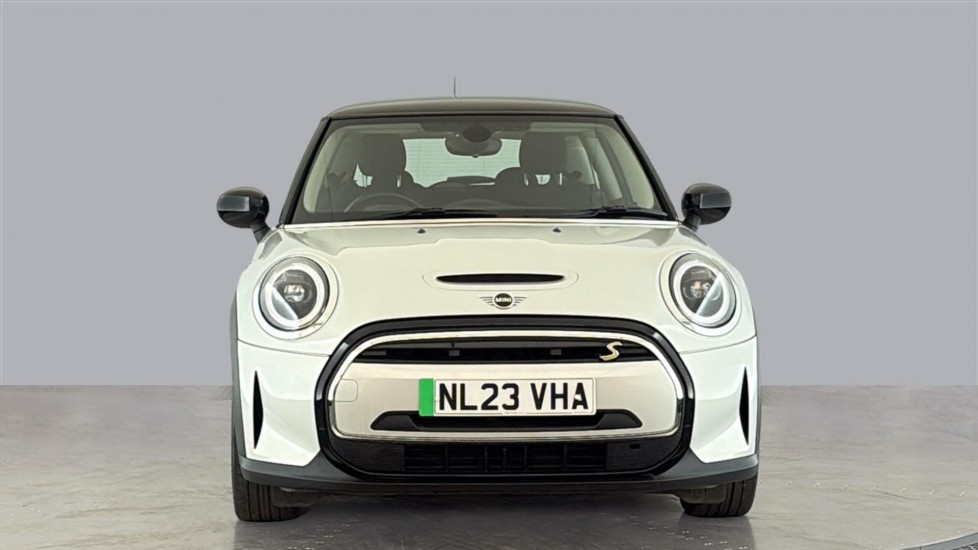 MINI HATCHBACK Image 8