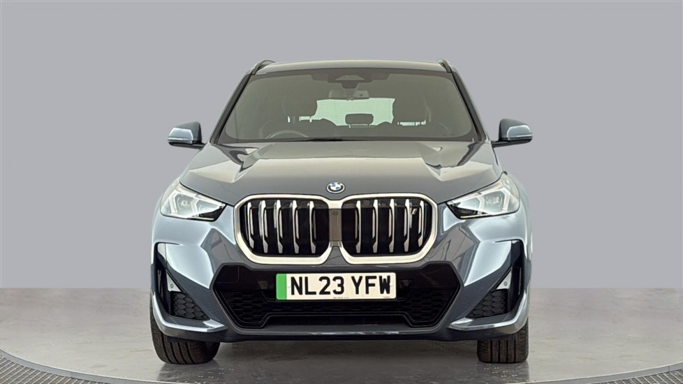 BMW iX1 Image 8