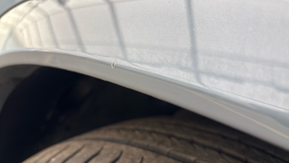 BMW iX1 Chips and scratches