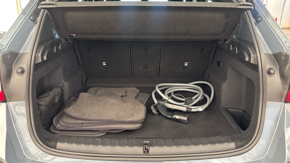 BMW iX1 Image 15