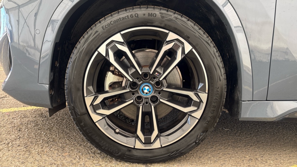 BMW iX1 Image 17