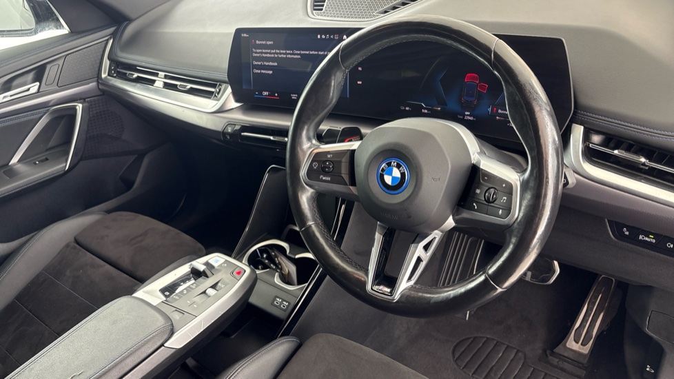 BMW iX1 Image 9