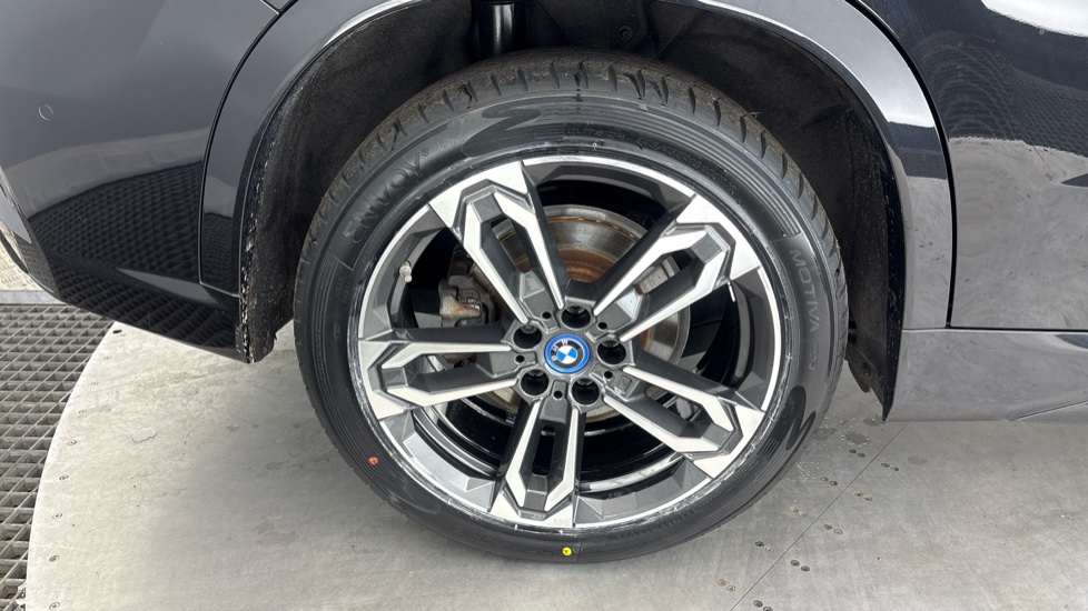 BMW iX1 Image 19