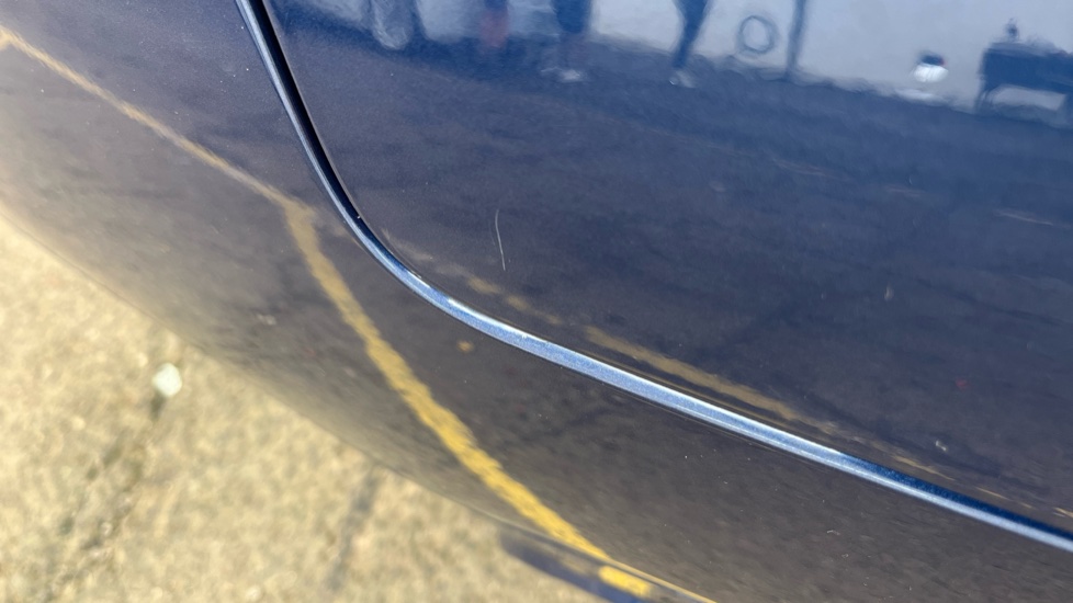 BMW iX3 Scratches