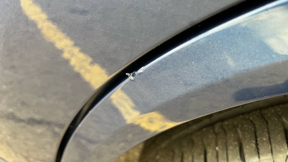 BMW iX3 Scuff
