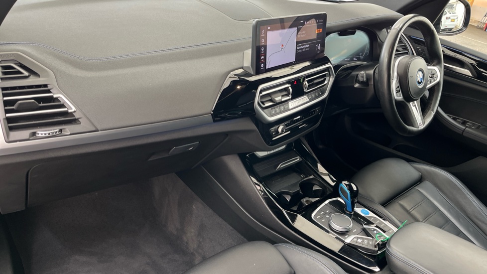 BMW iX3 Image 10