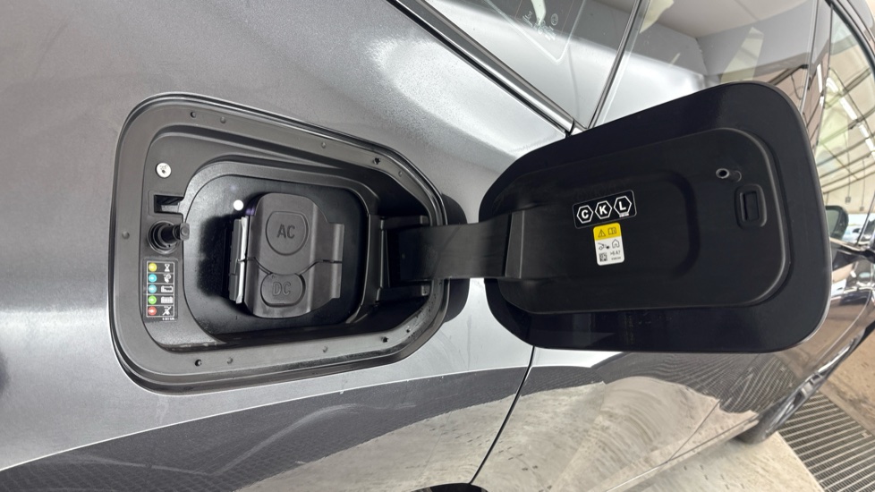 BMW iX ESTATE 240kW xDrive40 M Sport 76.6kWh 5dr Auto