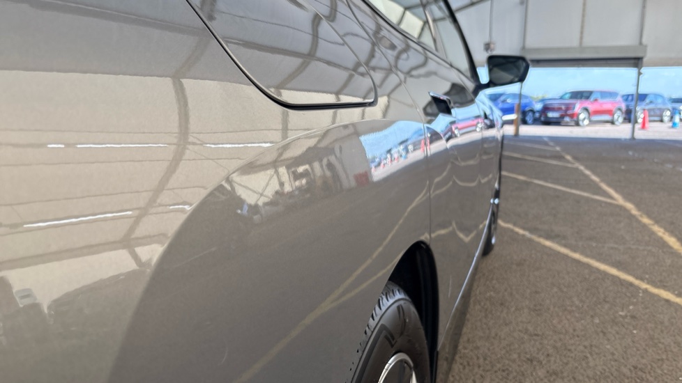 BMW iX ESTATE 240kW xDrive40 M Sport 76.6kWh 5dr Auto
