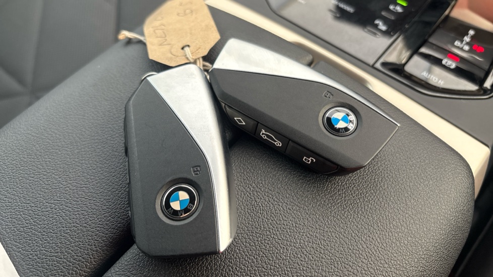 BMW iX ESTATE 240kW xDrive40 M Sport 76.6kWh 5dr Auto