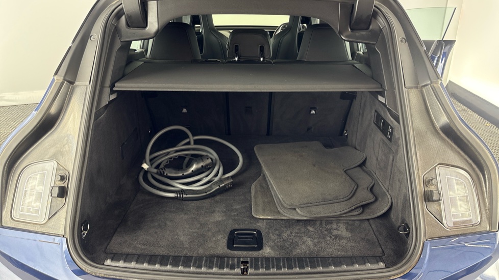 BMW iX Image 15