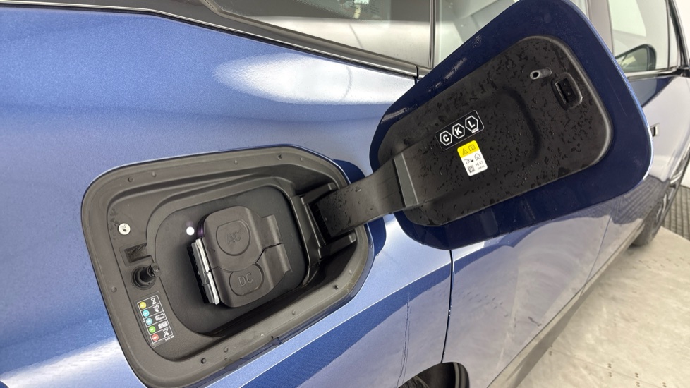 BMW iX Image 21