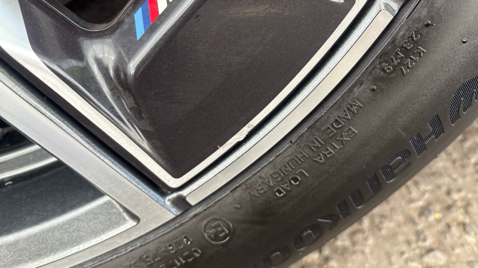 BMW I4 scuff