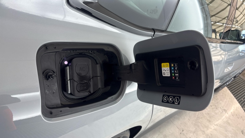 BMW I4 Image 21