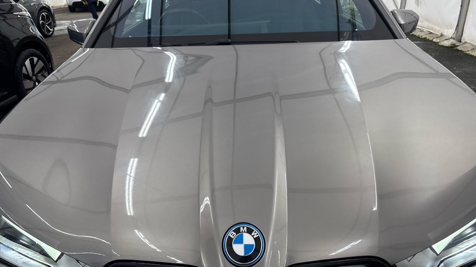 BMW iX ESTATE 240kW xDrive40 M Sport 76.6kWh 5dr Auto
